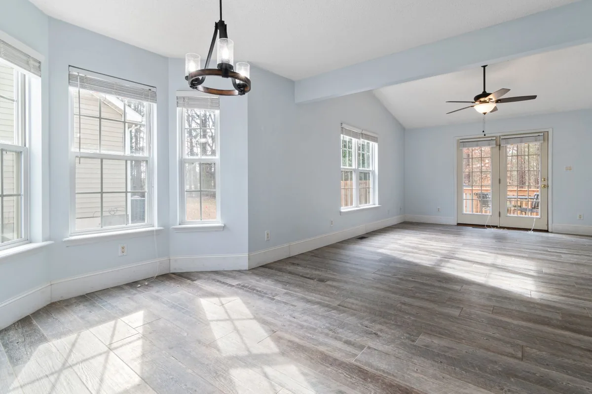 Clean, safe room after biohazard cleanup in Peachtree Hills, Atlanta, GA